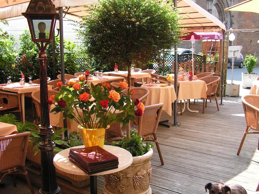 Hotel Restaurant Henri IV Eauze Luaran gambar
